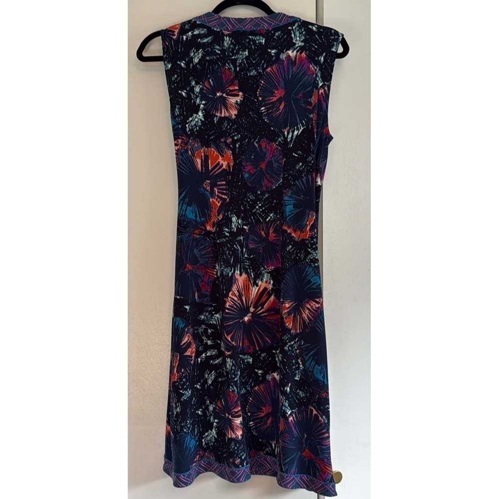 BCBGMAXAZRIA Safiya Wrap Dress Carbon Mult Abstract Floral Sleeveless
